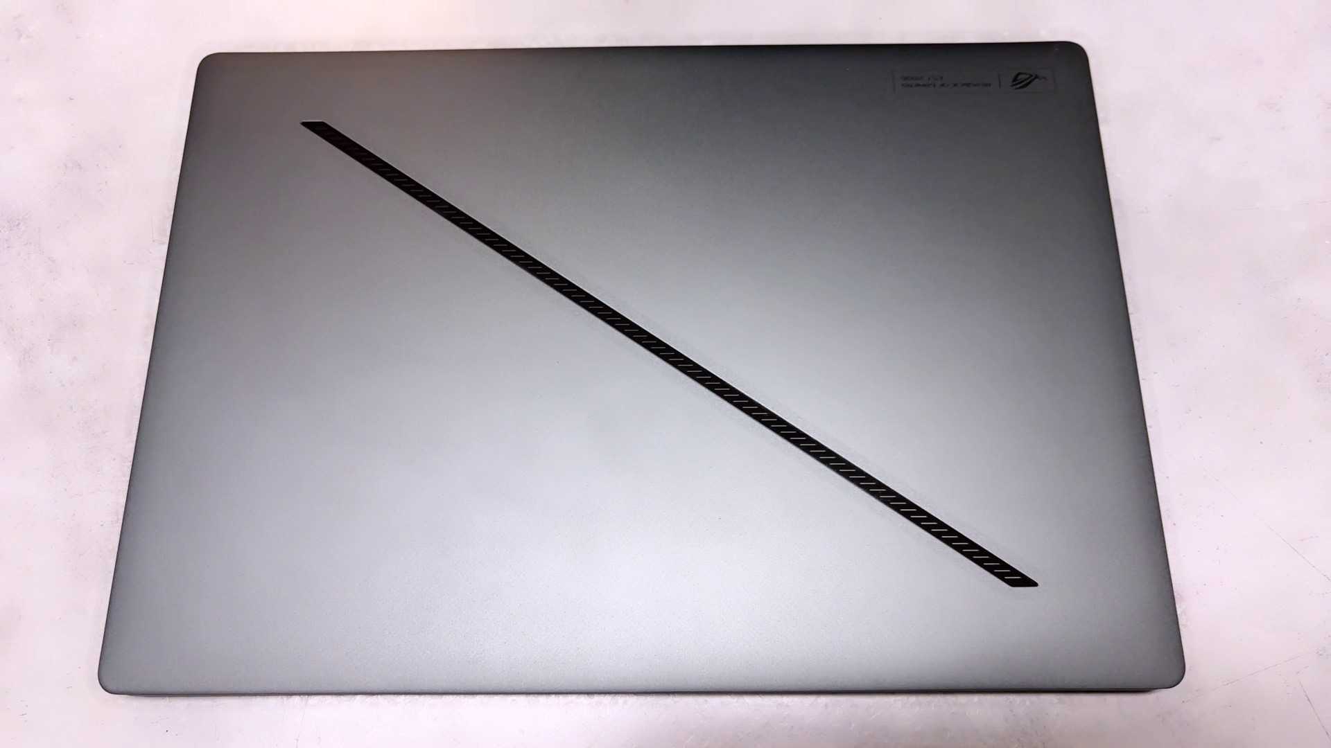 Asus ROG Zephyrus G16 GU605MY 2024, Intel Core Ultra 9, 32GB RAM, 2TB SSD, RTX 4090 16GB, DE-Tastatur | OVP | Zustand: Sehr Gut – Bild 6