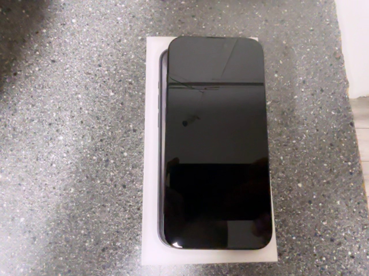 iPhone 15 Pro 128GB, OVP, Kamera mit leichten Kratzern., | SimLock: Frei | Zustand: Sehr Gut | Farbe: schwarz | Akku: 94% – Bild 2