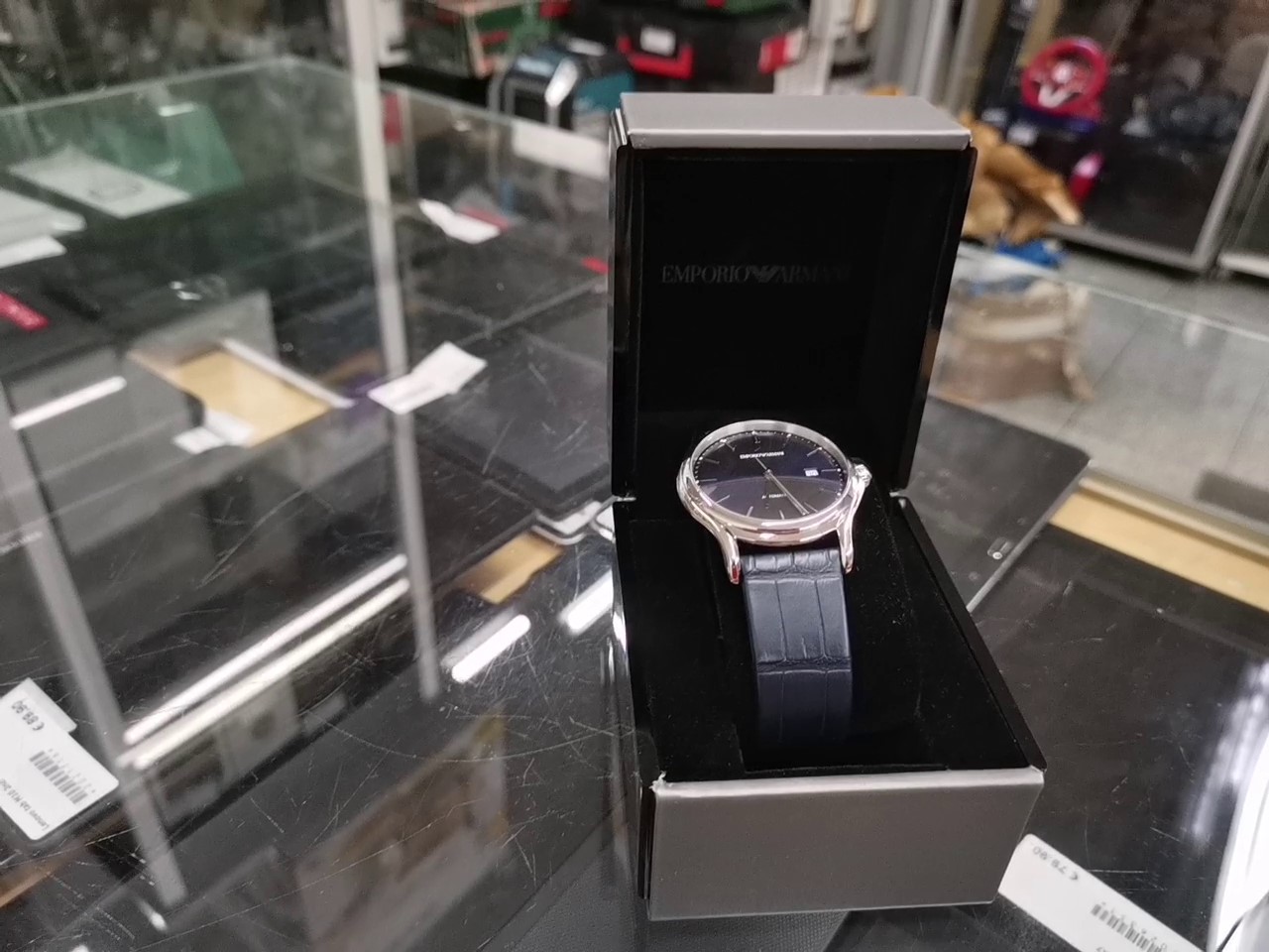 Emporio Armani ARS3011 Swiss, Herrenuhr mit blauem Zifferblatt und Lederarmband, mit Originalverpackung (ovp). | Zustand: Wie Neu