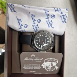 Mathey-Tissot Taucheruhr Schwarz 42mm, Herrenuhr mit schwarzem Zifferblatt, drehbarer Lünette und schwarzem Kautschukarmband, Swiss Made. | Zustand: Wie Neu