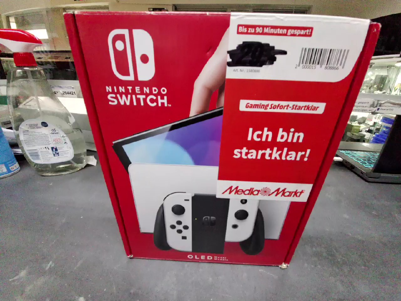 Nintendo Switch OLED, OVP, mit .org. Revchnung MediaMarkt vom 10.02.2025, + Mario Kraft Spiele | Zustand: Sehr Gut | Farbe: schwarz – Bild 4