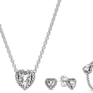 Silberschmuck Set Herz (Ring, Kette, Ohrringe), Silbernes Schmuckset mit Kette, Ring und Ohrringen in Herzform, in Originalverpackung. | Zustand: Sehr Gut | Farbe: silber