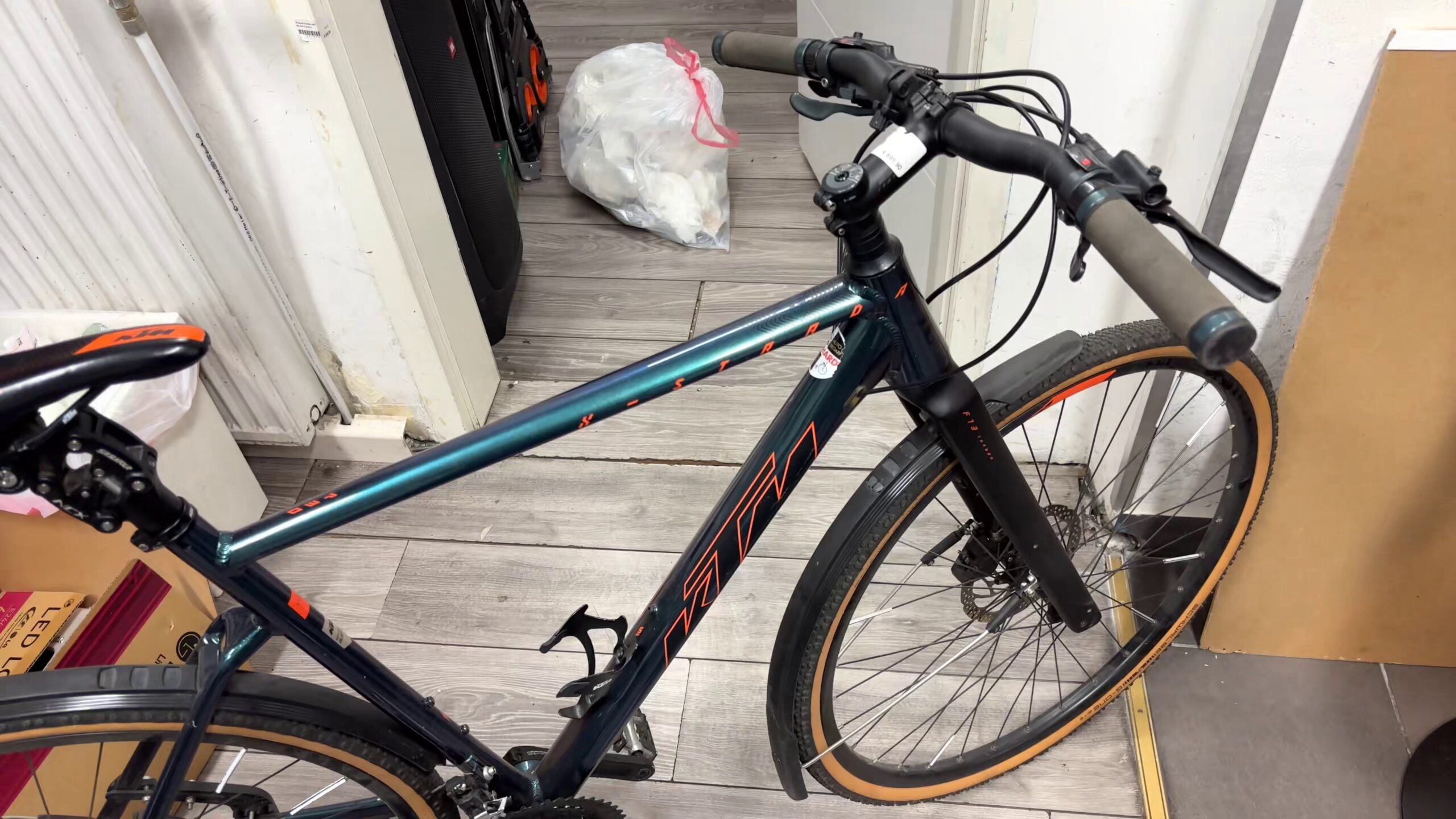 KTM X-STRADA 730 FIT, Gravel-Bike mit geradem Lenker, Shimano GRX RX400, hydraulische Scheibenbremsen, inkl. ,Rechnung – Bild 2