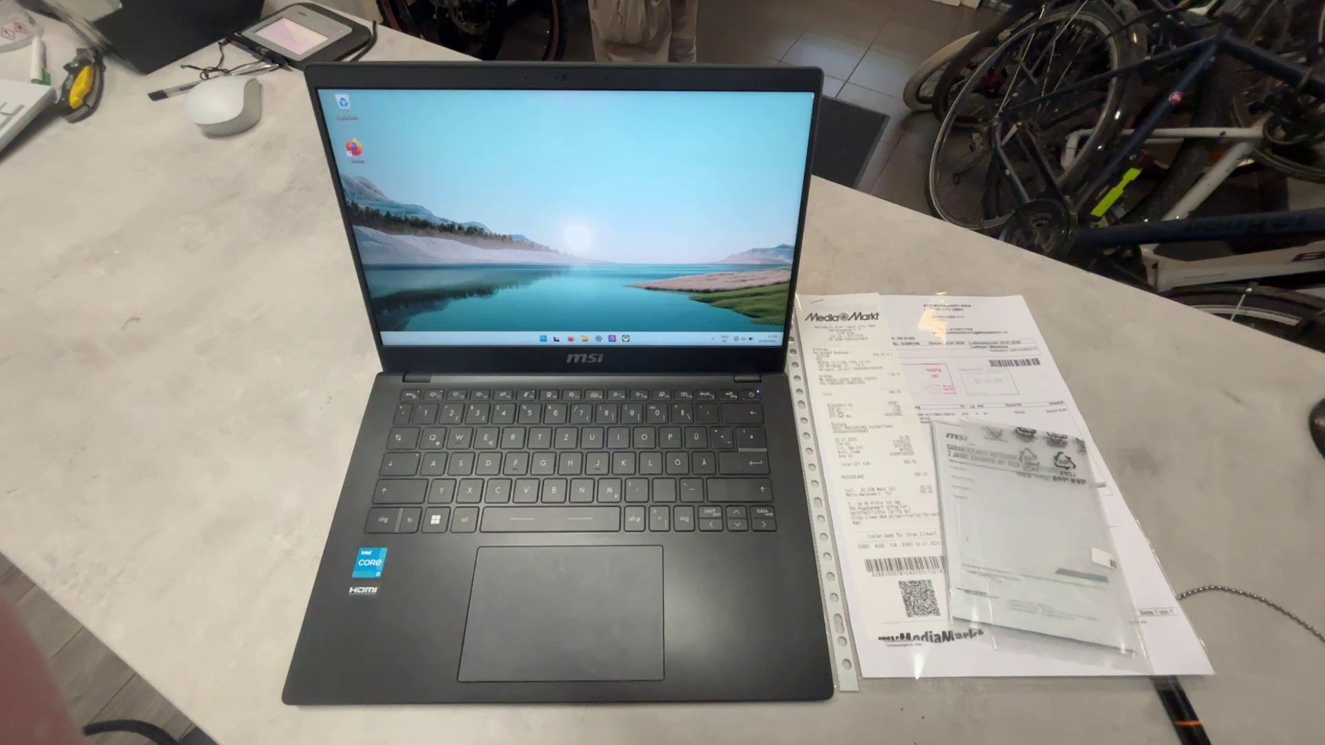 MSI Modern 14 i3-1215U 8/500 Win11, MSI Notebook mit i3-1215U, 8GB RAM, 500GB SSD, Win 11. Rechnung 02.01.2025 + Garantie. | Zustand: Sehr Gut