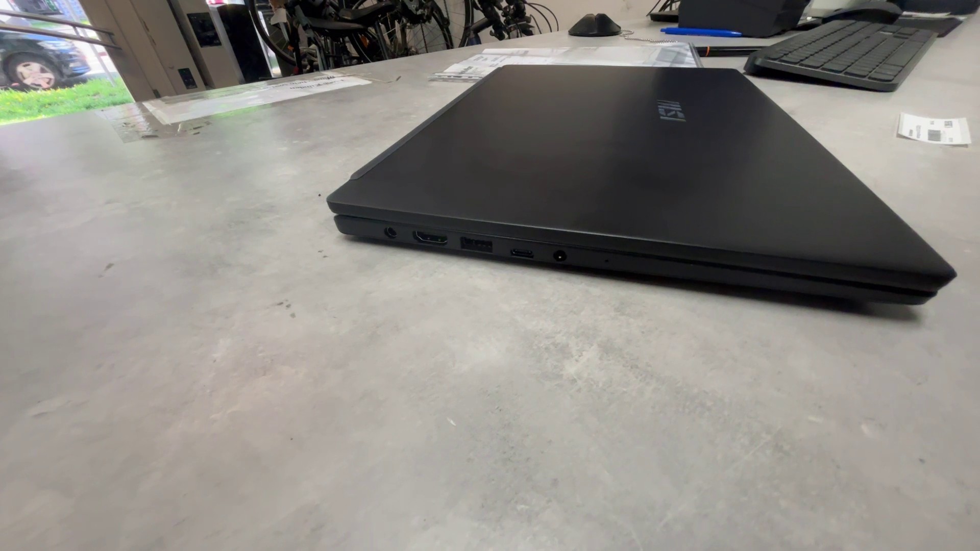 MSI Modern 14 i3-1215U 8/500 Win11, MSI Notebook mit i3-1215U, 8GB RAM, 500GB SSD, Win 11. Rechnung 02.01.2025 + Garantie. | Zustand: Sehr Gut – Bild 3