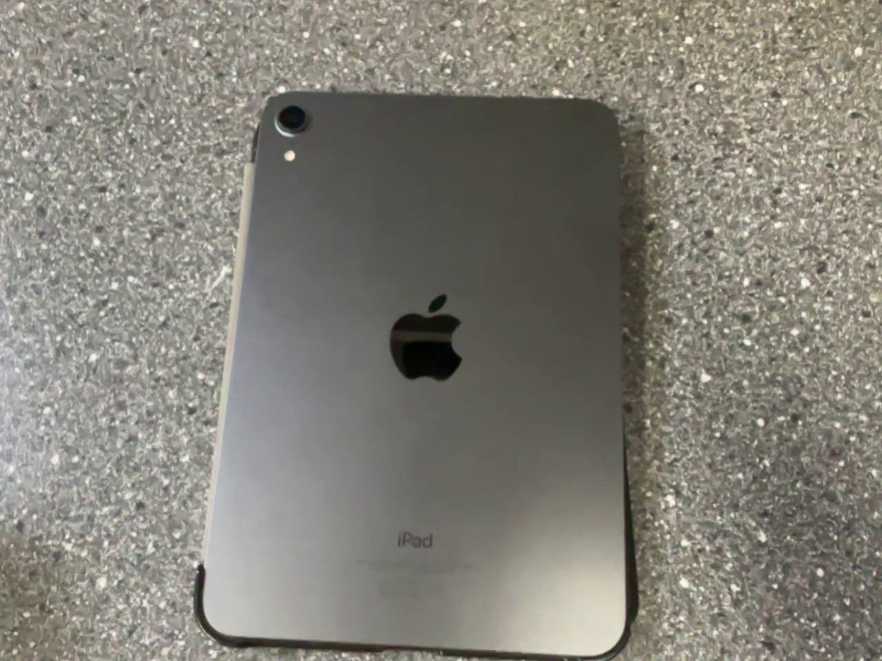 Apple iPad mini 6 (2021) 64GB Space Gray, Wi-Fi Modell, 8.3 Zoll Liquid Retina Display, A15 Bionic Chip. | Zustand: Gut | Farbe: schwarz – Bild 4