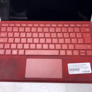 Microsoft Surface Pro 7 1866, i5-1035G4 | 8GB | 128GB SSD | Win 11. Kleiner Sprung an der Display-Ecke rechts. | Zustand: Gut