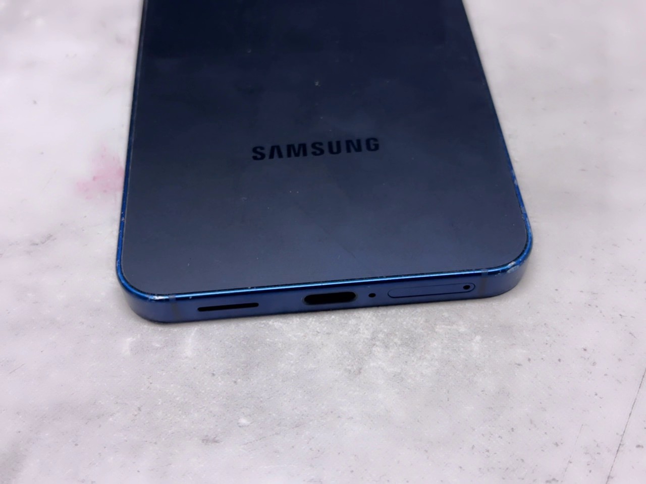 Samsung Galaxy S25 128GB, Display hat Kratzer. 6.2 | SimLock: Frei | Zustand: Gut | Farbe: blau | Akku: 100% – Bild 5