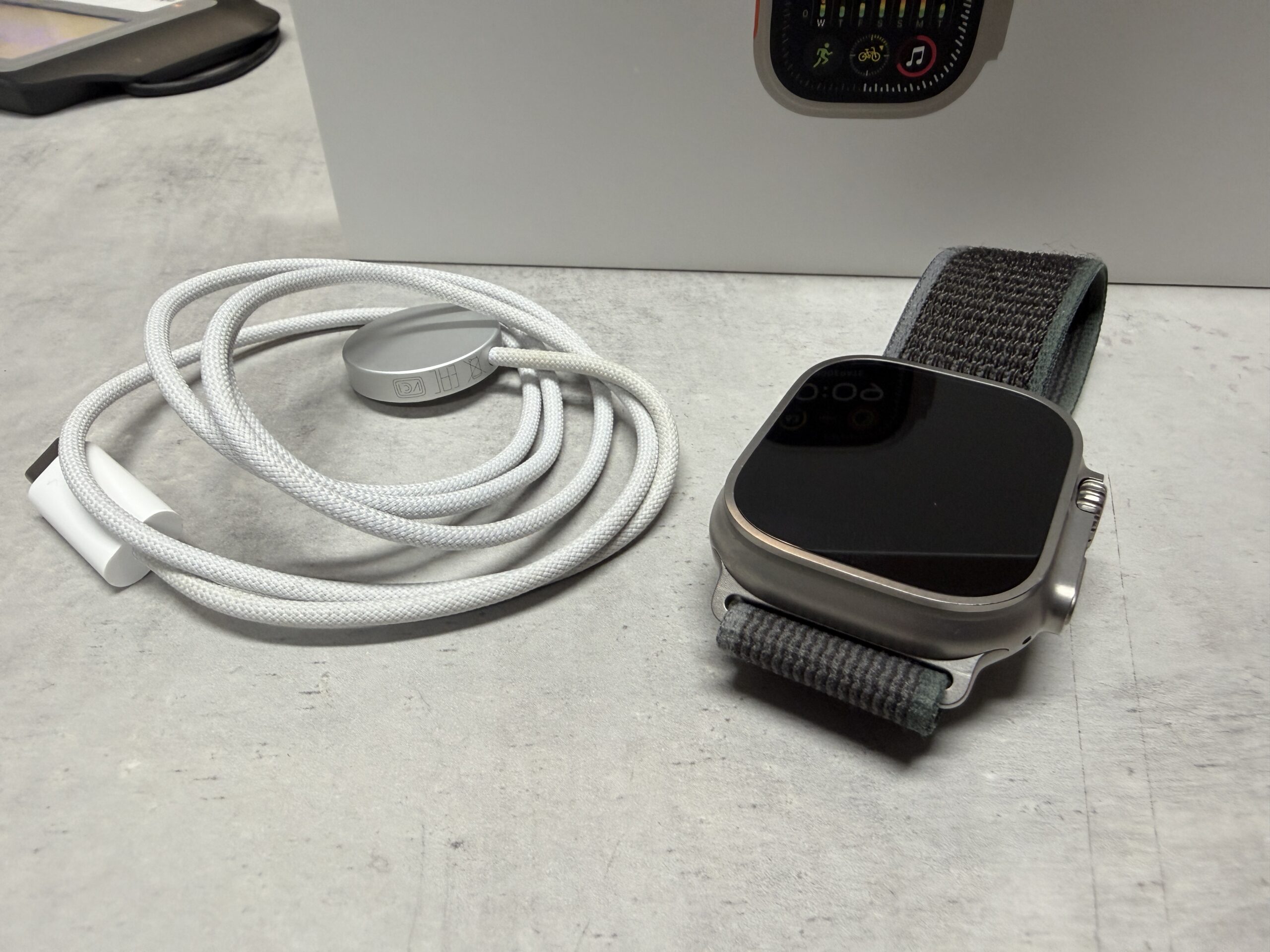 Apple Watch Ultra 2, OVP, Mit Alpine Loop Band, Akku 94% Kapazität, inkl. Ladekabel. | Zustand: Sehr Gut | Farbe: schwarz – Bild 5