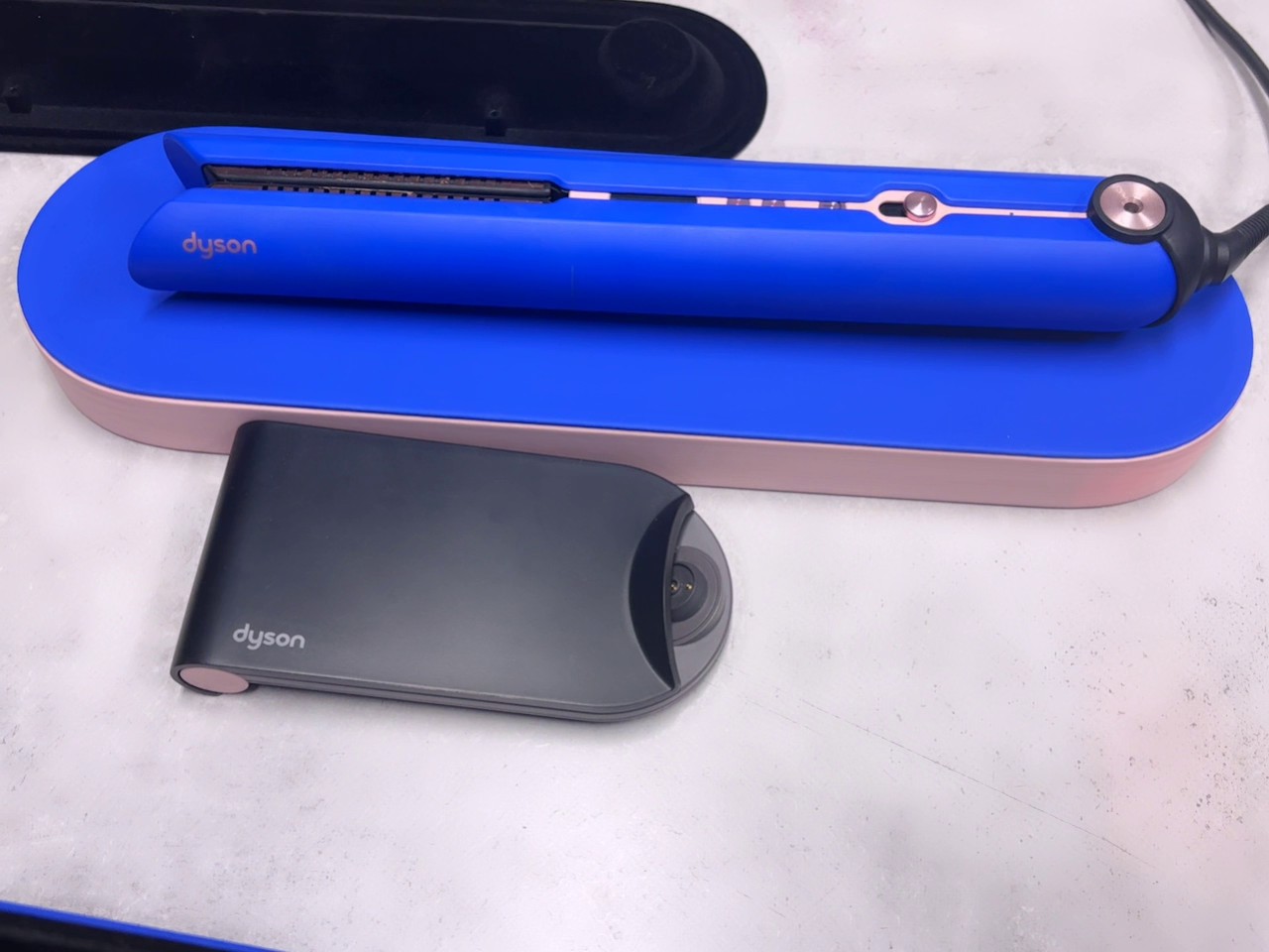 Dyson Corrale Blau/Kupfer, Kabelloser Haarglätter mit biegsamen Heizplatten und 3 Temperaturstufen, inkl. Etui | Koffer. | Zustand: Sehr Gut