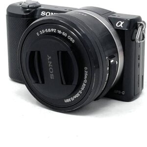 Sony Alpha a5000 mit 16-50mm Objektiv, 20.1 MP APS-C, Full HD, inkl. Tasche und Objektivdeckel. | Zustand: Sehr Gut
