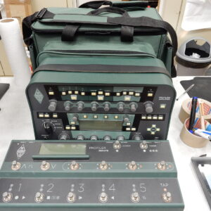 Kemper Powerhead Mk1 mit Remote, Kemper Profiler Powerhead Mk1 mit Kemper Profiler Remote und Tragetasche, Farbe Grün | DunkeLadegerätrau. | Zustand: Sehr Gut