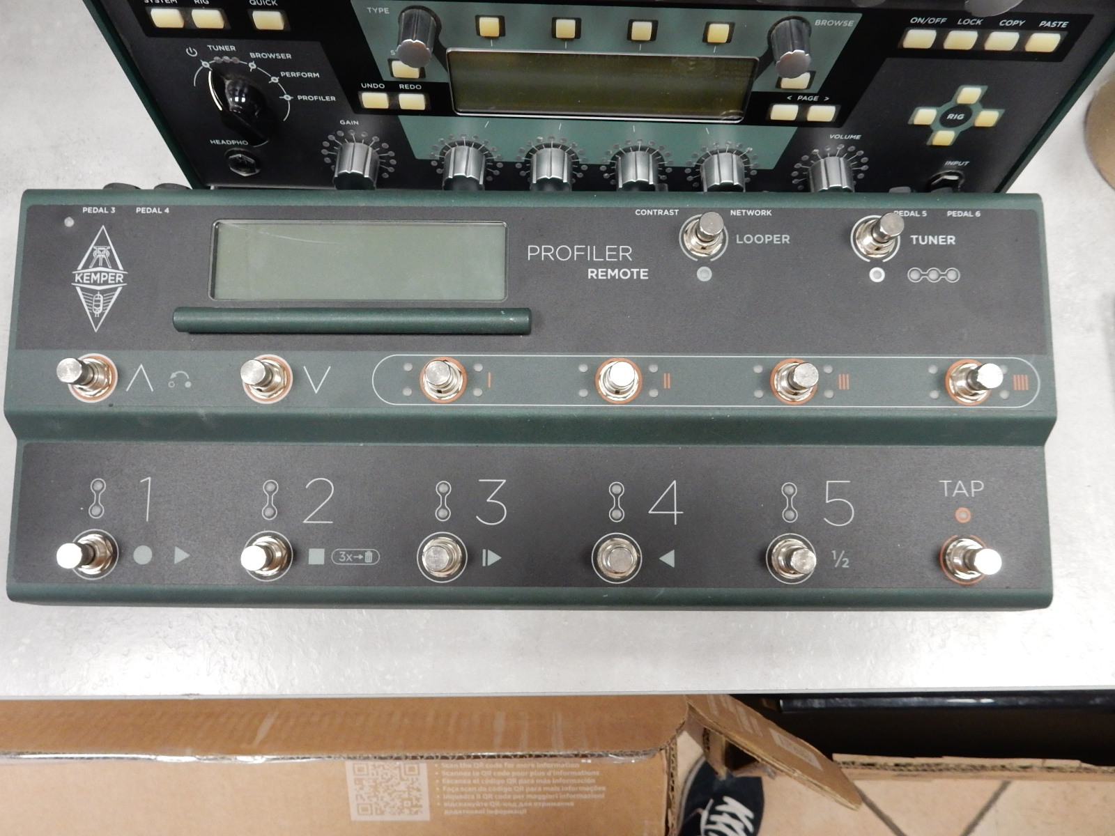 Kemper Powerhead Mk1 mit Remote, Kemper Profiler Powerhead Mk1 mit Kemper Profiler Remote und Tragetasche, Farbe Grün | DunkeLadegerätrau. | Zustand: Sehr Gut – Bild 3