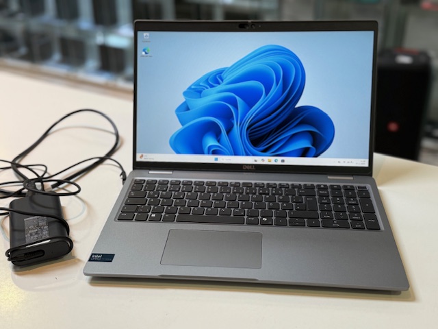 Dell Latitude 5550, Intel Core Ultra 7 165U, 64GB RAM, 512GB SSD, Win 11 Pro, inkl. Ladegerät | Zustand: Sehr Gut – Bild 2