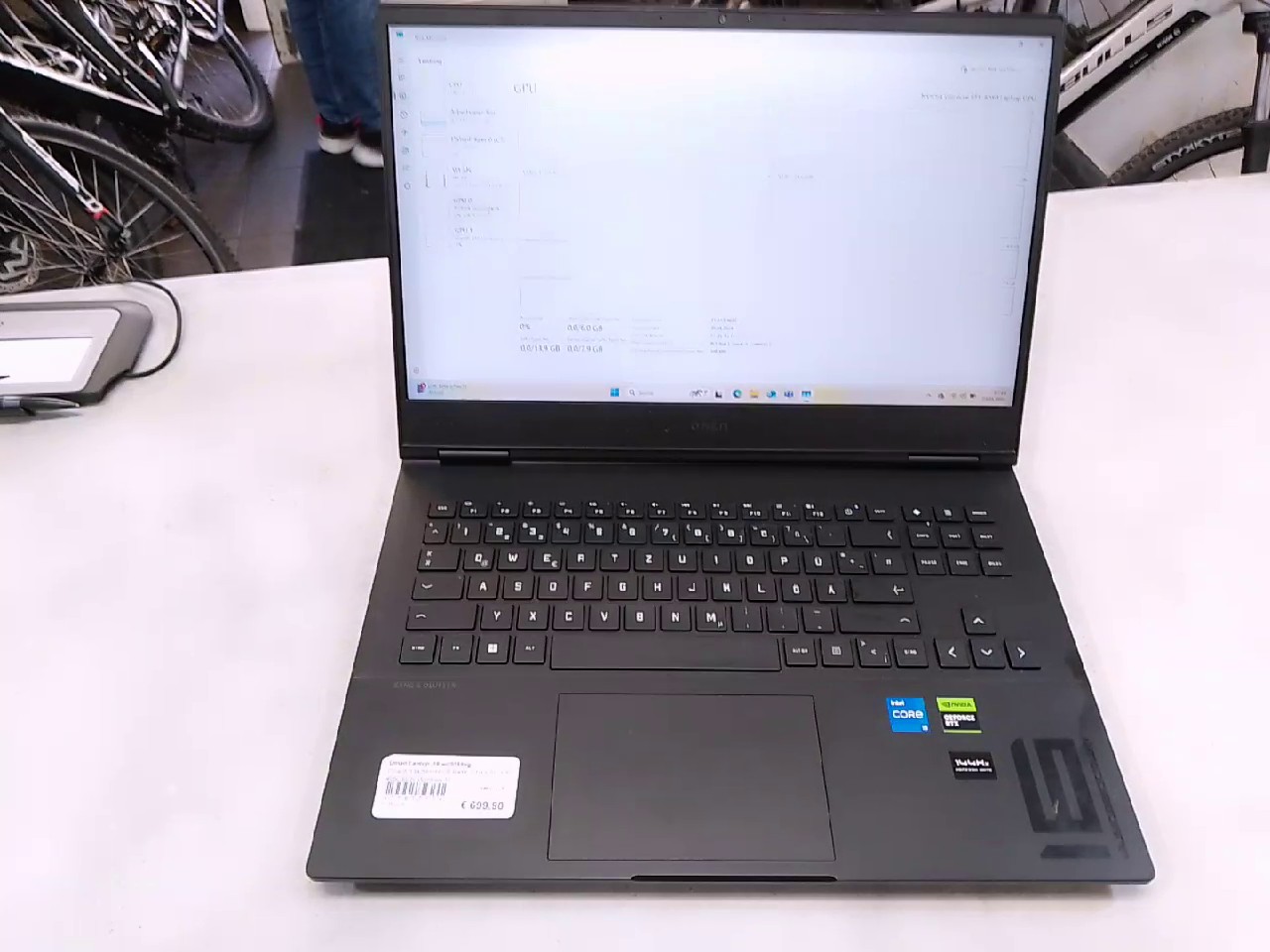 HP Omen 16-wd0059ng, i5-13420H | 16GB | 1TB SSD | RTX 4050 | Win 11, hintere Schrauben fehlen. | Zustand: Sehr Gut – Bild 2