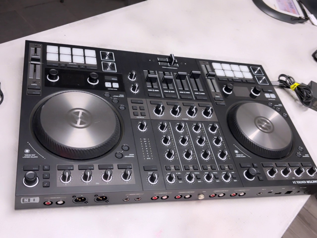 4 Kanal Dj Controller