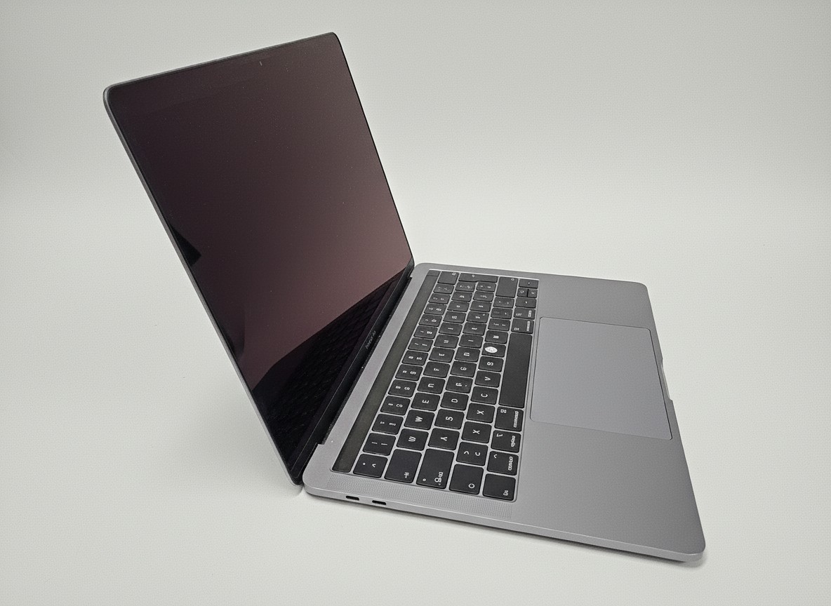 Apple MacBook Pro 13" (2019) A2159, i5, 8GB RAM, 256GB SSD, 507 Zyklen, Silber, DE-Tastatur | Zustand: In Ordnung – Bild 2