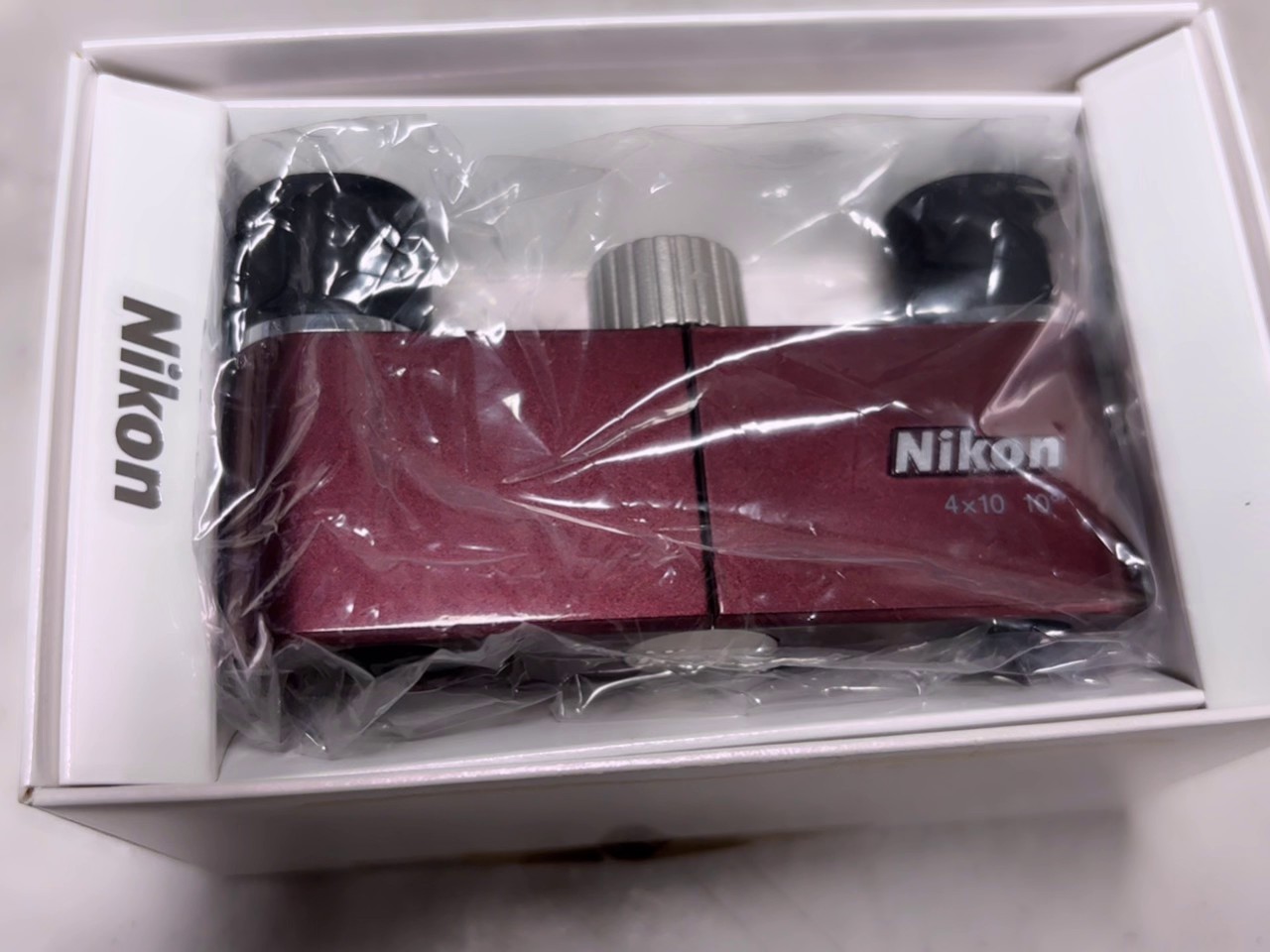 Nikon 4x10 DCF Burgunderrot, Ultra-kompaktes Fernglas, 4x10, 65g, faltbar, ideal für Theater | Museum, OVP | Zustand: Sehr Gutn | Farbe: schwarz – Bild 2