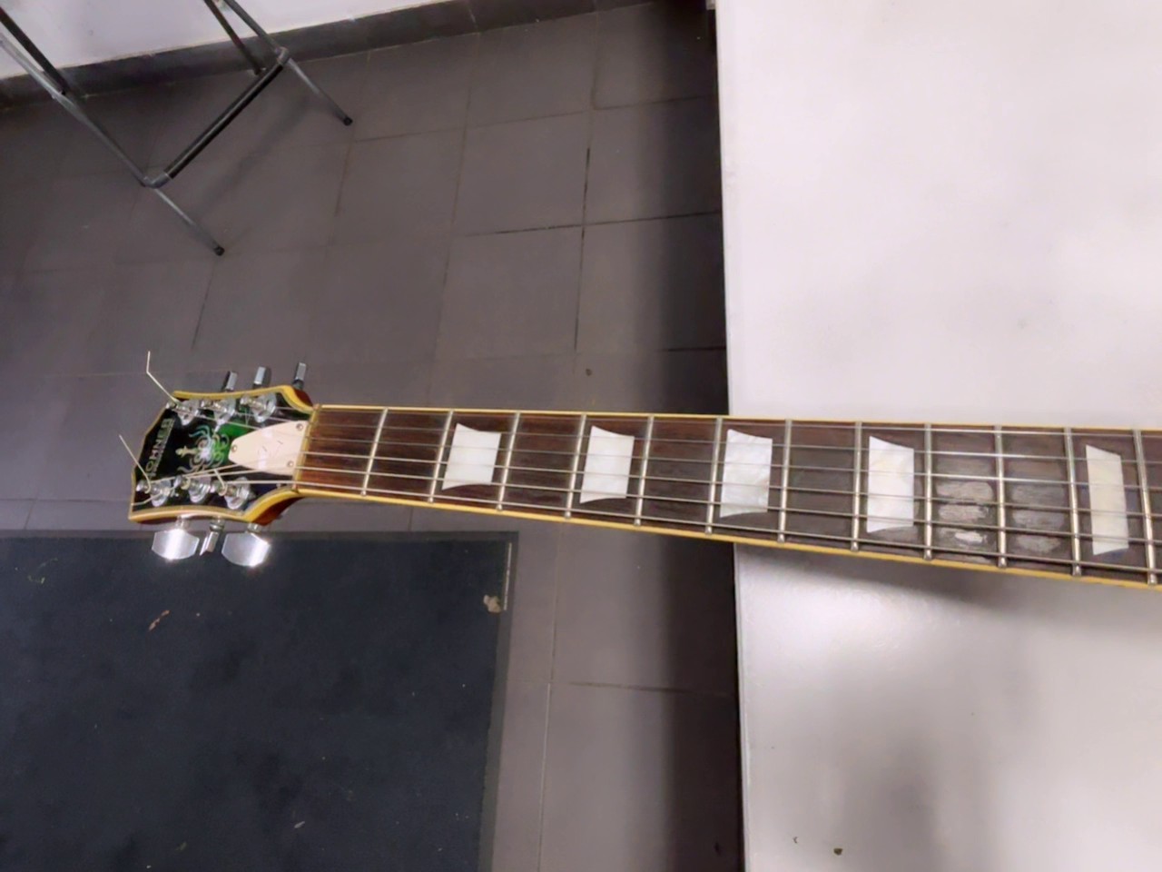 Hohner L59 Les Paul Style, E-Gitarre, Made in Korea, Gold-Hardware, 22 Bünde, Humbucker, leichte Kratzer.. | Zustand: Gebraucht – Bild 3