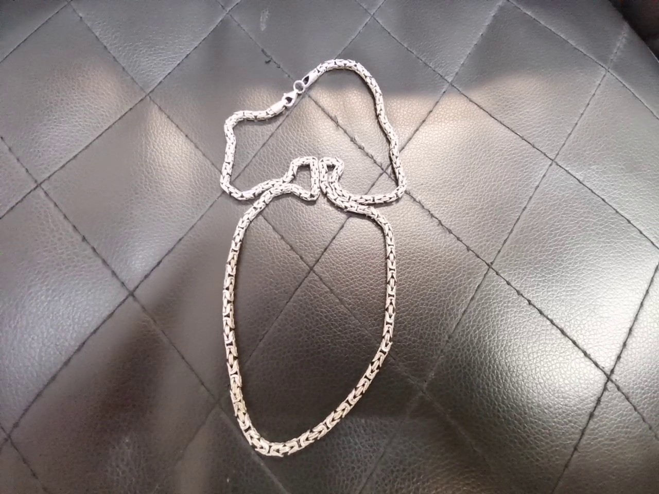Silber Königskette 35,07g, Silberne Königskette, ca. 35,07 Gramm schwer, Gliederkette mit Karabinerverschluss. | Zustand: Gut