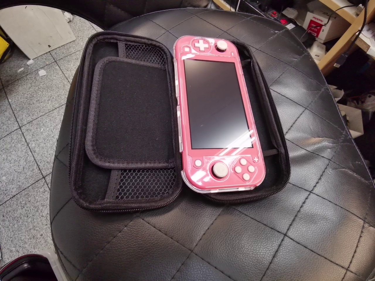 Nintendo Switch Lite, Inkl. Netzteil | Zustand: Sehr Gut | Farbe: rosa – Bild 6