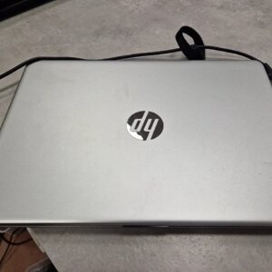 HP 14s-fq0284ng Silber, AMD 3020e, 4GB RAM, 64GB, 14 Zoll, Silber | Zustand: Gut