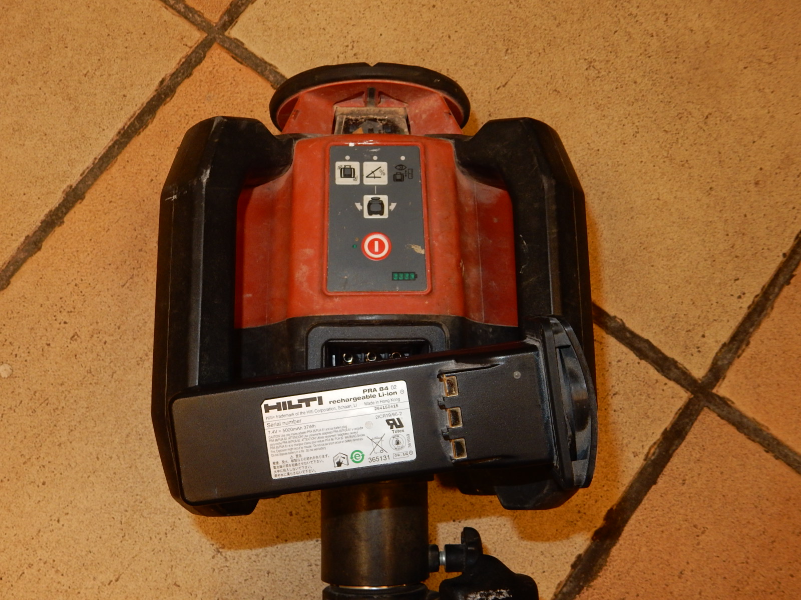 Hilti PR 30-HVS mit Stativ, Rotationslaser inkl. Akku und Empfänger (PRA 30), Netzteil fehlt. | Zustand: Gut – Bild 3