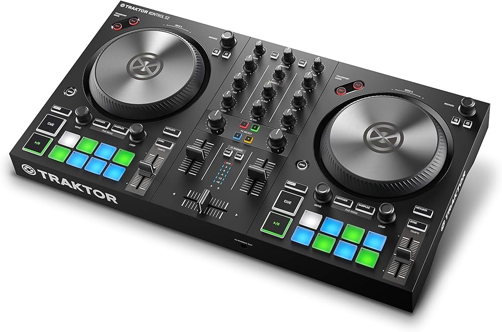 Native Instruments Traktor Kontrol S2 MK3, USB-betriebener 2-Kanal-DJ-Controller für Traktor Pro 3 mit großen Jogeels und RGB-Pads. Inkl. Tasche | Zustand: Gut – Bild 2