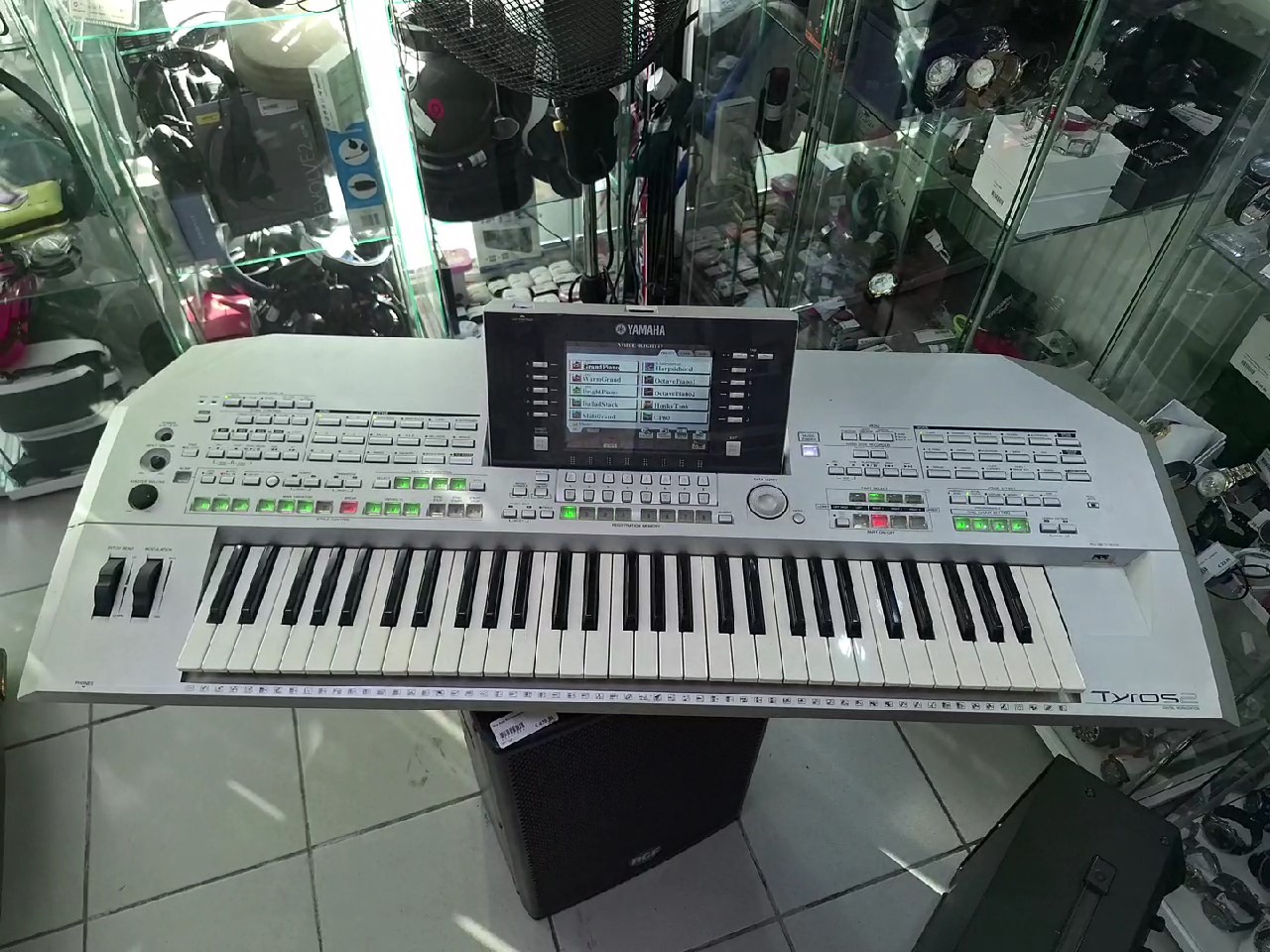 Yamaha Tyros 2, Alle Funktionen müssen vor Ort getestet werden. | Zustand: Gut – Bild 2