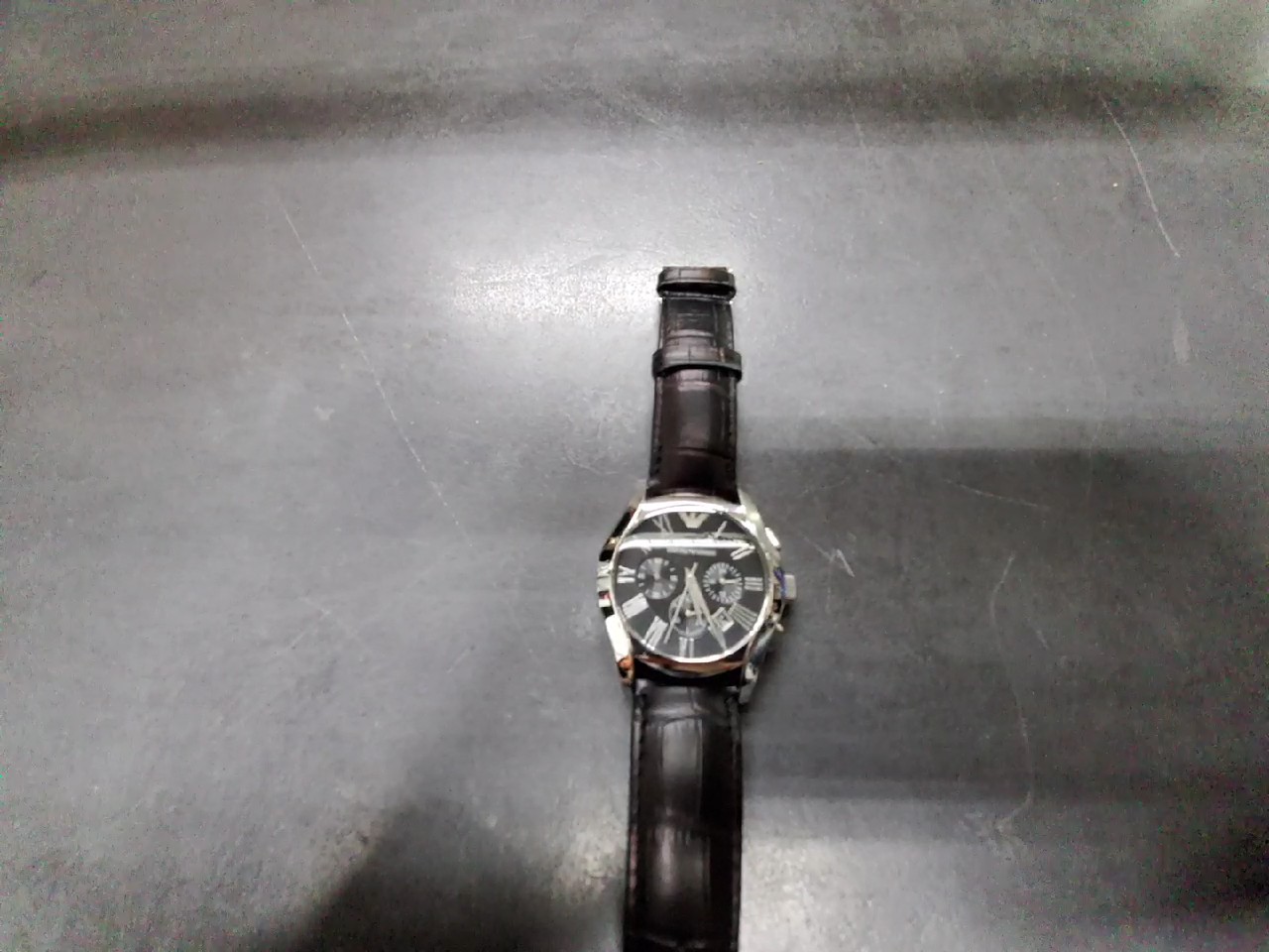 Emporio Armani Renato AR2447, Herren Chronograph, 43mm, schwarzes Zifferblatt, schwarzes Lederarmband, Quarz | Zustand: Sehr Gut – Bild 2