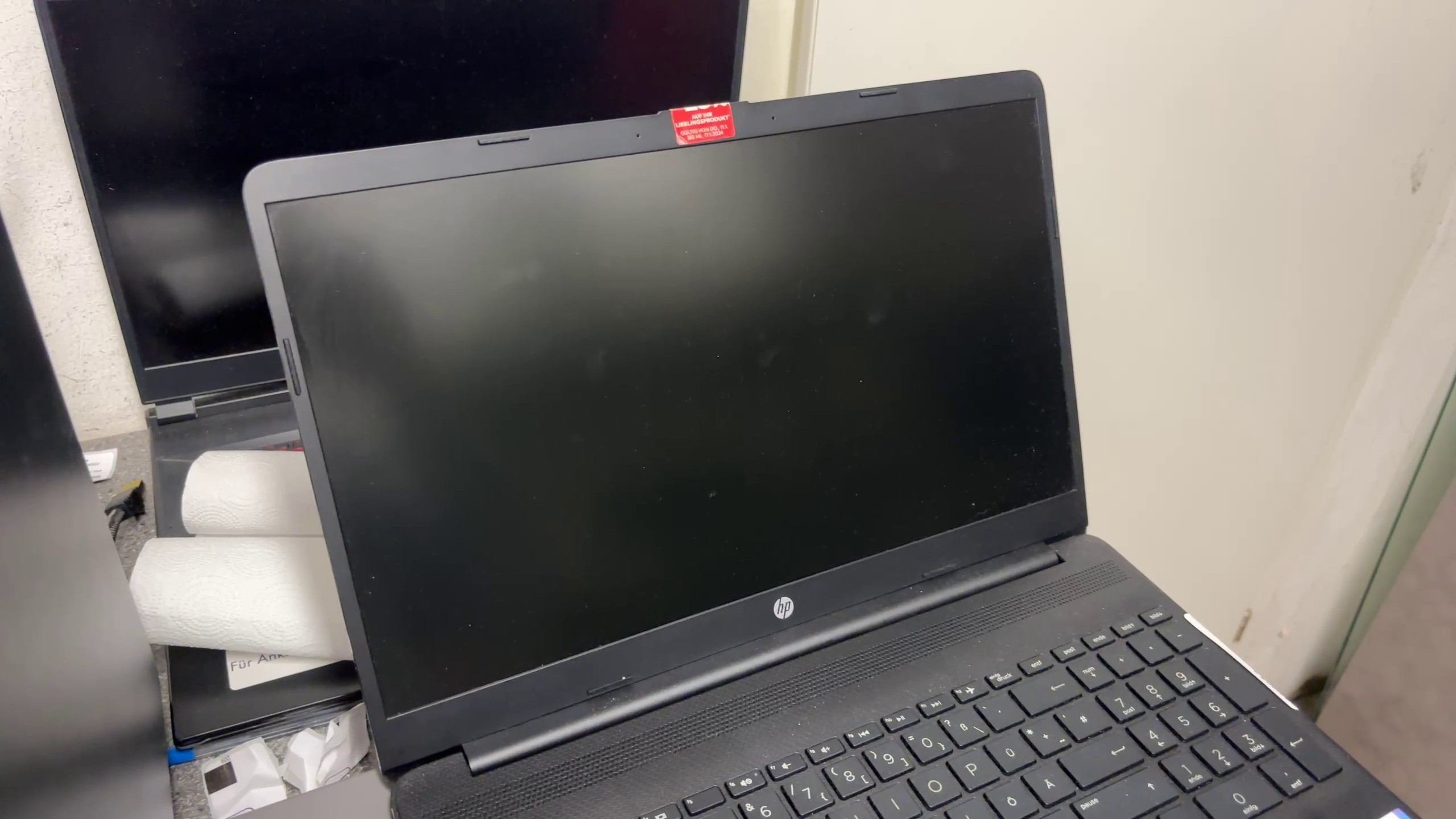 HP 15-dw3254ng, i5-1135G7, 8GB RAM, 500GB SSD, Schwarz, guter Zustand laut Aufkleber | Zustand: Sehr Gut – Bild 3