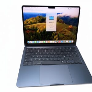 Apple MacBook Air M2 2022 13 Zoll, 8GB RAM  |  512GB SSD, Modell A2681, 7 Zyklen | Zustand: Sehr Gut
