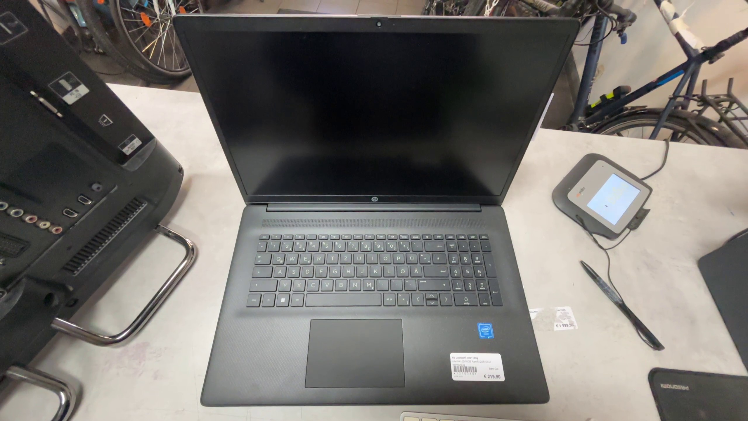 HP Laptop 17-cn0110ng, Intel Celeron N4120 | 16GB RAM | 512GB SSD | 17,3 Zoll | QWERTZ-Tastatur | Zustand: Sehr Gut