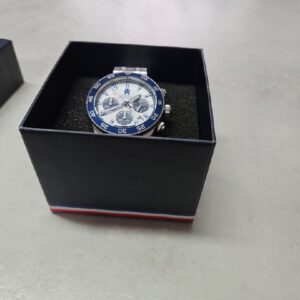Tommy Hilfiger 1791573, Blau/Weiß, Chronograph mit blauem Zifferblatt und Lünette, Edelstahlarmband, mit Verpackung. | Zustand: Sehr Gut | Farbe: silber