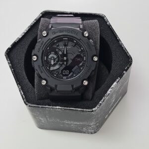 Casio G-Shock GA-2200BB-1AER, Schwarz, Carbon Core Guard, 20 Bar WR, mit OVP und Rechnung. | Zustand: Wie Neu | Farbe: schwarz
