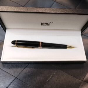 Montblanc Meisterstück Classique Gold, Kugelschreiber aus schwarzem Edelharz mit vergoldeten Elementen, in Originalverpackung (ovp). | Zustand: Sehr Gut