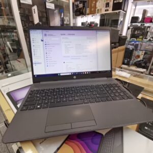 HP 15-dy2152wm (vermutet), HP Laptop mit i5-1135G7, 8GB RAM, 512GB SSD, Win 11 Home, 15.6 Zoll (vermutet) | Zustand: Sehr Gut