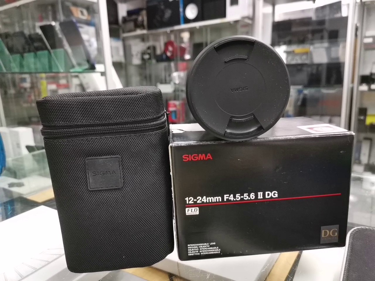 Sigma 12-24mm F4.5-5.6 II DG, Ultra-Weitwinkelobjektiv für Vollformat, mit OVP und Zubehör. | Zustand: Sehr Gut – Bild 2