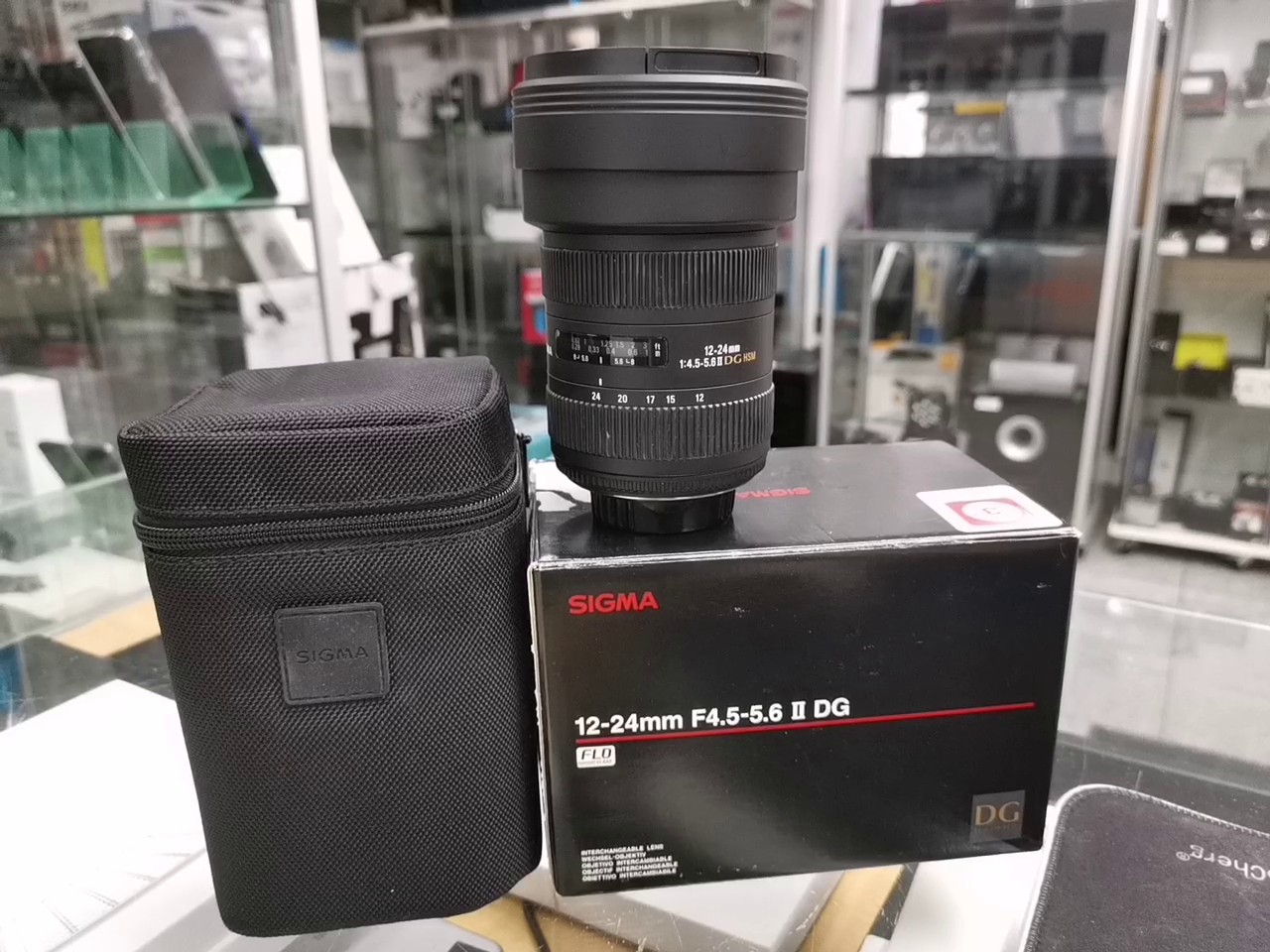 Sigma 12-24mm F4.5-5.6 II DG, Ultra-Weitwinkelobjektiv für Vollformat, mit OVP und Zubehör. | Zustand: Sehr Gut – Bild 3