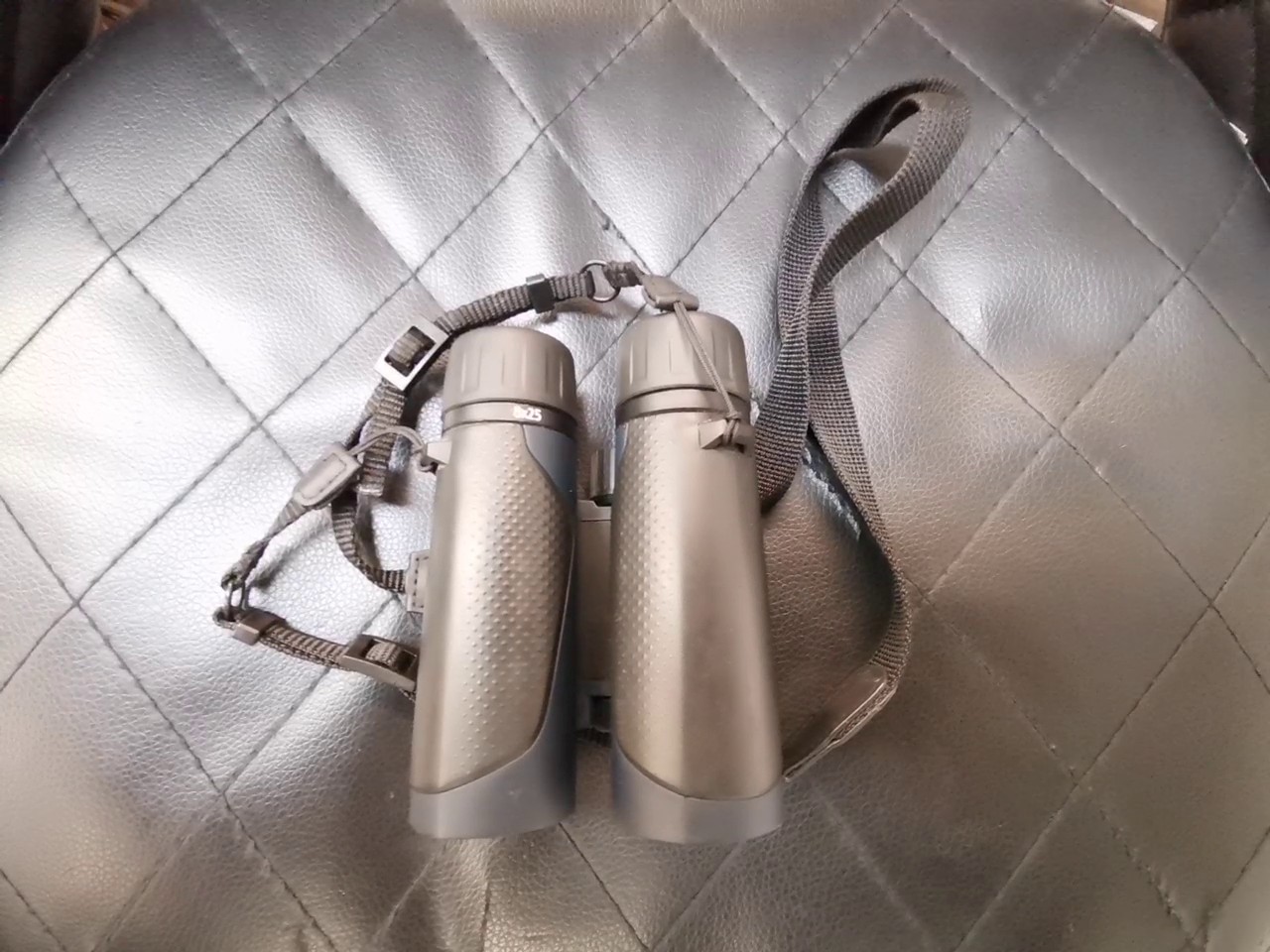 Zeiss Terra ED Pocket 8x25, Kompaktes und leichtes Fernglas mit 8-facher Vergrößerung und 25mm Objektivdurchmesser. | Zustand: Sehr Gut – Bild 5