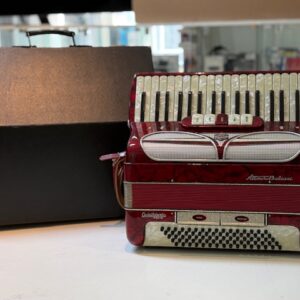 Altimoro Baleani 80 Bässe, Rotes Akkordeon mit Koffer, Castelfidardo Italia, 80 Bässe.  | Zustand: Sehr Gut