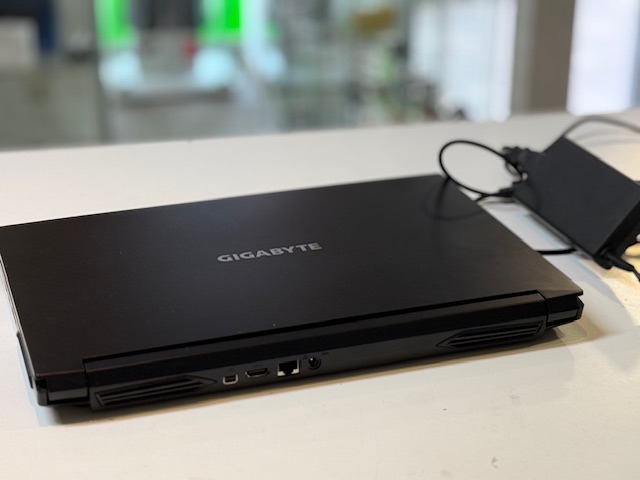 Gigabyte G5 GD (2022) Schwarz, Gaming Laptop mit i5-11400H, 16GB RAM, 512GB SSD, RTX 3050 4GB, Win 11 Pro. | Zustand: Sehr Gut – Bild 3