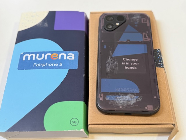 Fairphone 5 256GB Transparent, Fairphone 5 mit 256GB Speicher, transparente Edition, mit Verpackung, rückseite ist mit Kratzer, aber es ist austauchbar | SimLock: Frei | Zustand: In Ordnung | Farbe: schwarz | Akku: Gut – Bild 4