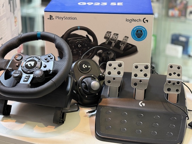 Logitech G923 SE Racing Bundle PS5/PC, Lenkrad, Pedale und Schaltknauf für realistisches Fahrgefühl, mit Verpackung. | Zustand: Sehr Gut – Bild 2