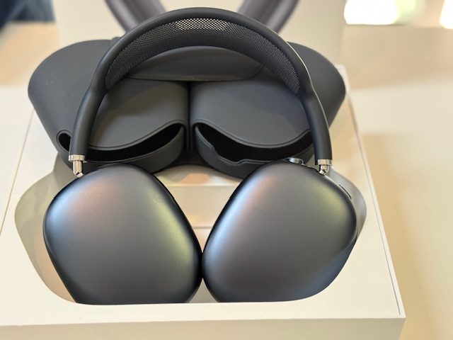 Apple AirPods Max Midnight, Over-Ear Kopfhörer mit USB-C, inklusive Originalverpackung. Apple Garantie bis 08.12.26 | Zustand: Sehr Gut – Bild 4