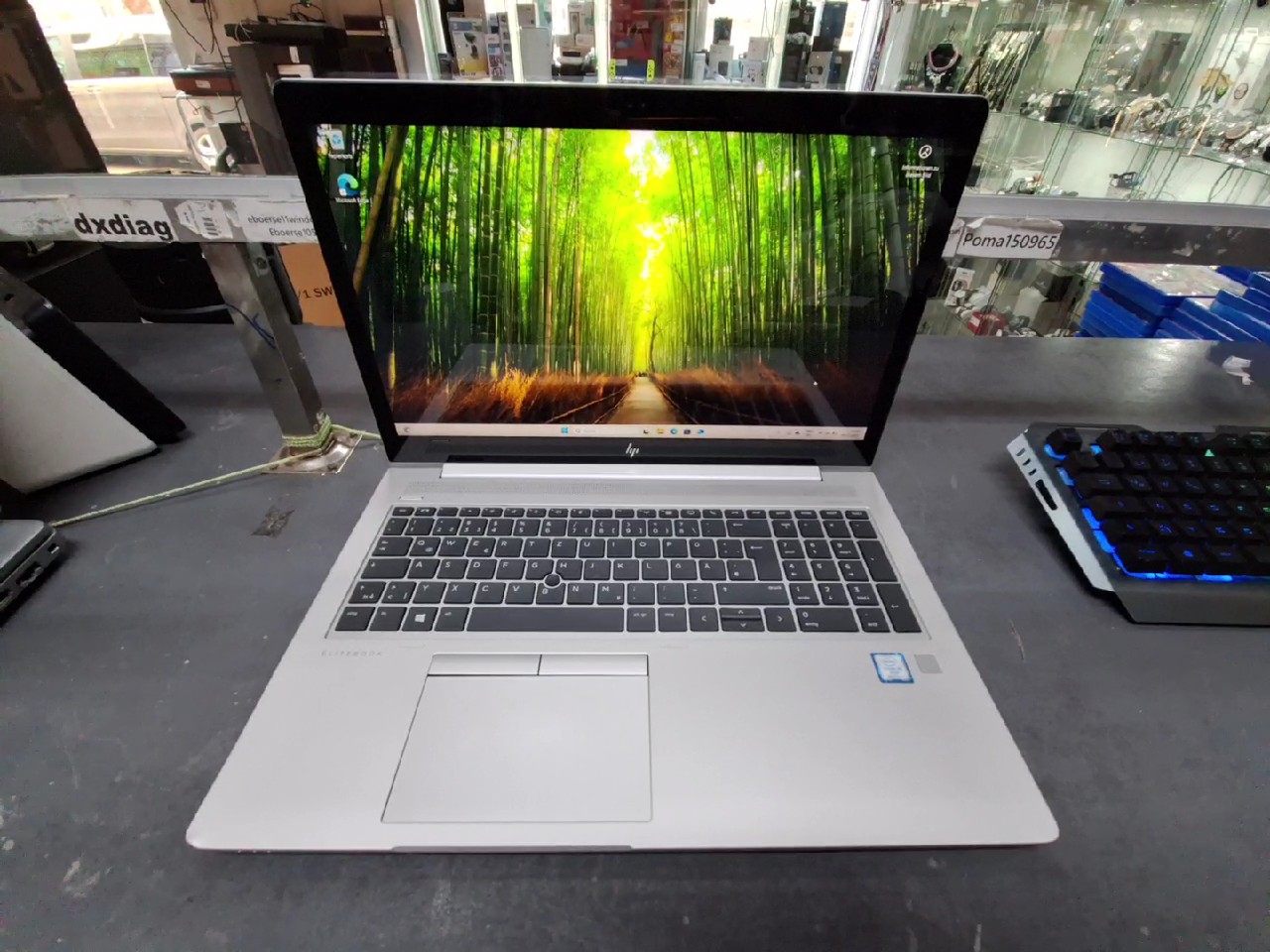 HP EliteBook 850 G5, 15 Zoll, i5-8350U, 16GB RAM, 256GB SSD, DE-Tastatur, Mobilfunk. Tasten müssen fest gedrückt werden. | Zustand: Gut – Bild 2