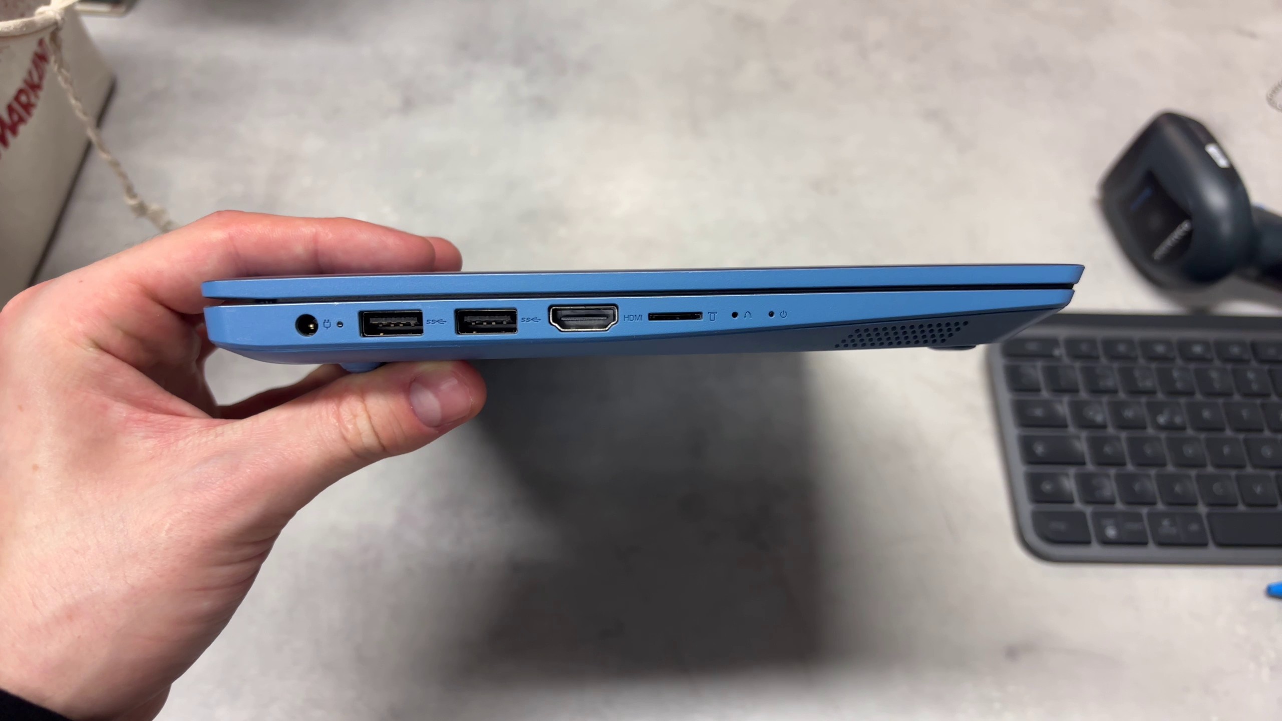 Lenovo IdeaPad 1 11ADA05 2020 Ice Blue, AMD Athlon 3050e, 4GB RAM, 64GB eMMC, 11,6 | Zustand: Sehr Gut – Bild 5