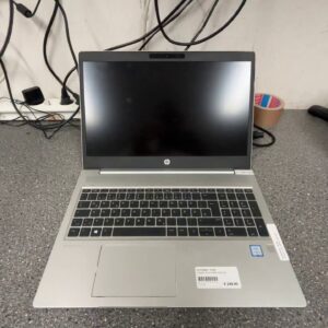 HP ProBook 450 G6 15,6 Zoll, i5-8265U  |  8GB RAM  |  512GB SSD  |  Deutsche QWERTZ-Tastatur mit Nummernblock | Zustand: Sehr Gut