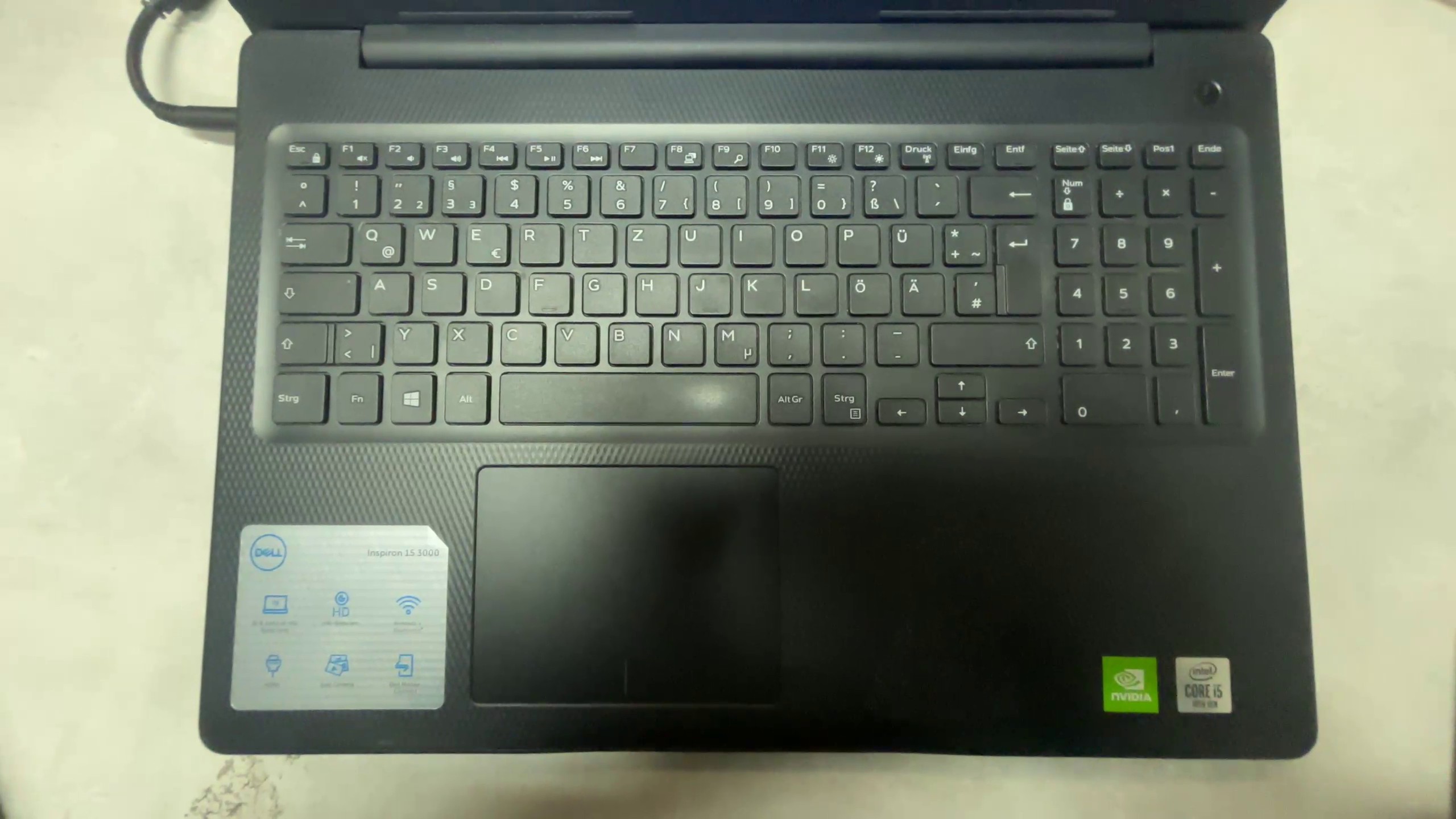 Dell Inspiron 15 3000 i5-1035G1 8GB 256GB SSD, Dell Inspiron 15 3000 mit i5-1035G1, 8GB RAM, 256GB SSD und dedizierter Nvidia Grafikkarte. | Zustand: Sehr Gut – Bild 5