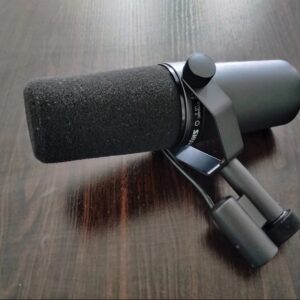 Shure SM7B Dynamisches Mikrofon Schwarz, Professionelles Studiomikrofon für Podcast und Gesang, inklusive Originalverpackung (OVP) | Zustand: Sehr Gut